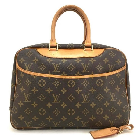 Louis Vuitton Handbags - LOUIS VUITTON Deauville Boston Bag LIKE NEW! Monogrammed